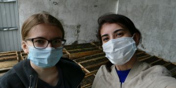 Волонтёры Томского РГО приняли участие в высадке кедра