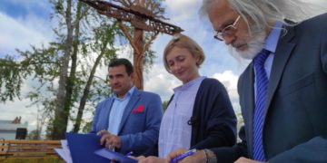 РГО установило указатель «На Васюганские болота» в Бакчаре