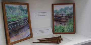 Остов огромной баржи нашли на севере Томской области