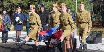 В Томской области сотрудники СК России приняли участие в захоронении останков советского солдата, погибшего во время Великой Отечественной войны