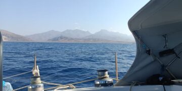 Экипаж Russian Ocean Way покинул остров Сокотру и направляется в Джибути (Восточная Африка)